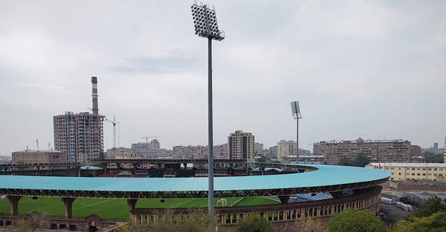 尽管他的团 尽管他的团